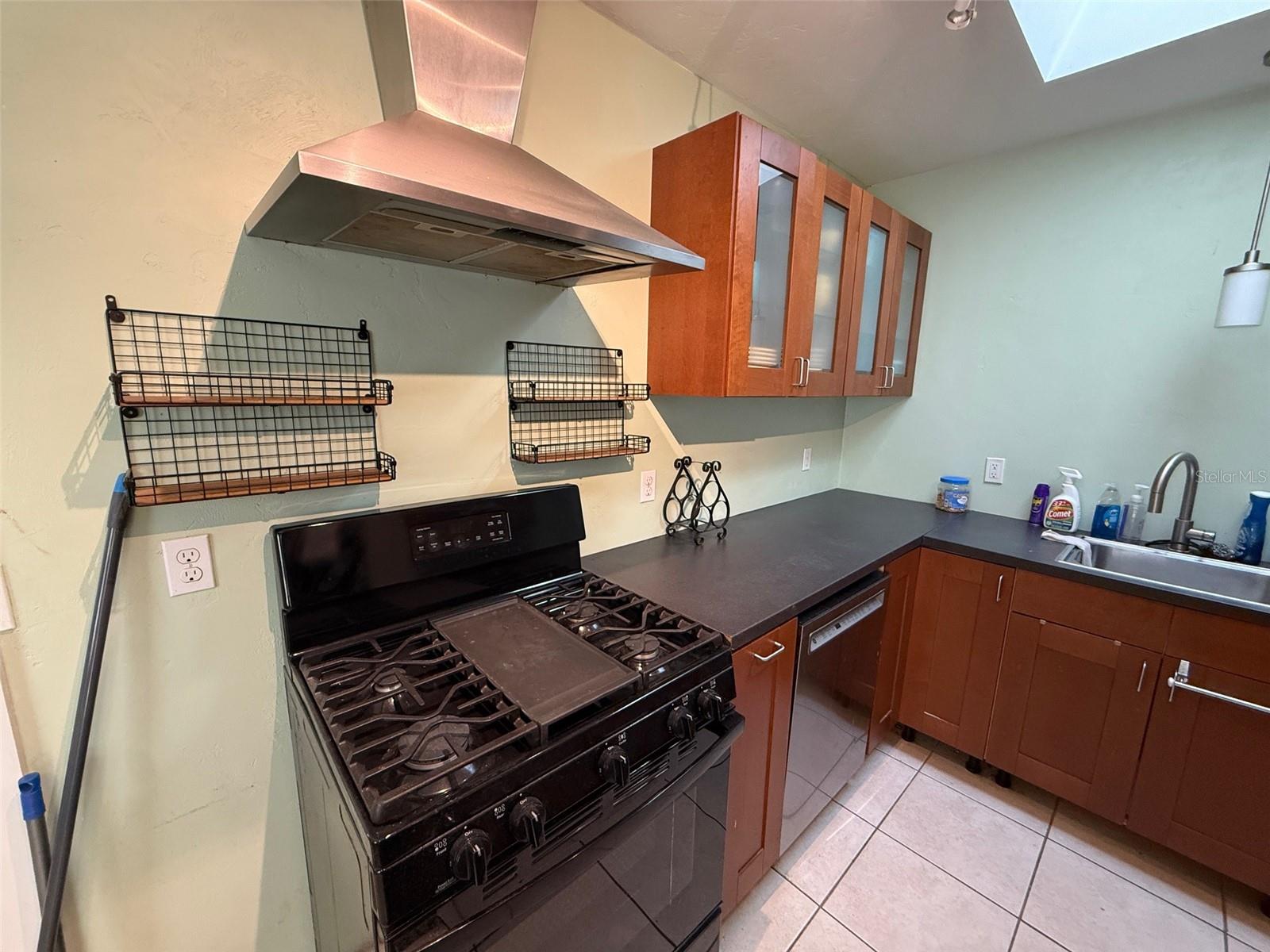 1020 NE 1ST AVE, GAINESVILLE, FL, 32601