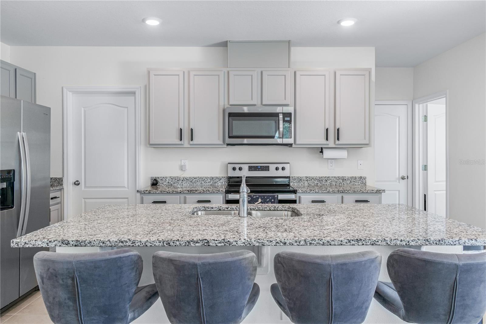 2454 TALONCREST, EAGLE LAKE, FL, 33839