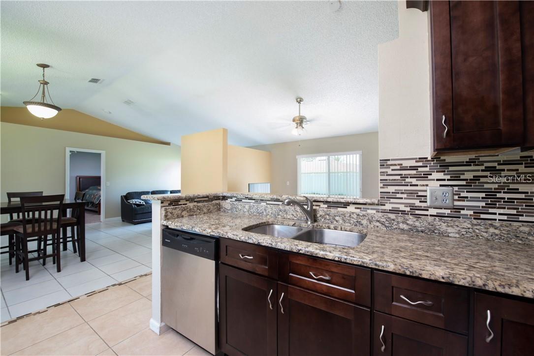 662 STERLING DR, KISSIMMEE, FL, 34758