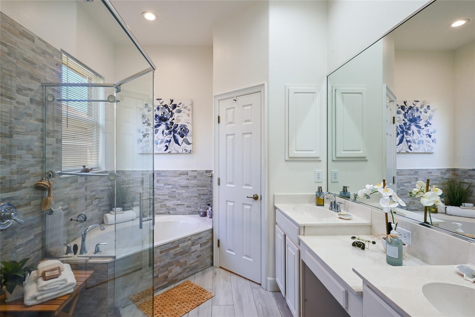 6512 WESTWARD PL, BRADENTON, FL, 34201