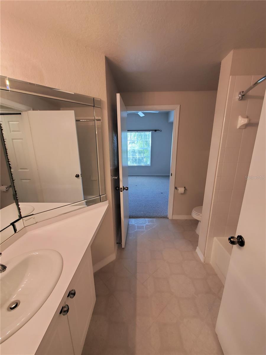 5140 NORTHRIDGE RD #208, SARASOTA, FL, 34238