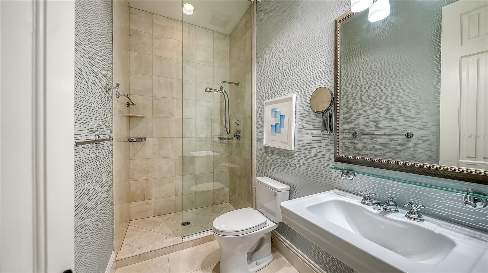 A4680843 Property Photo