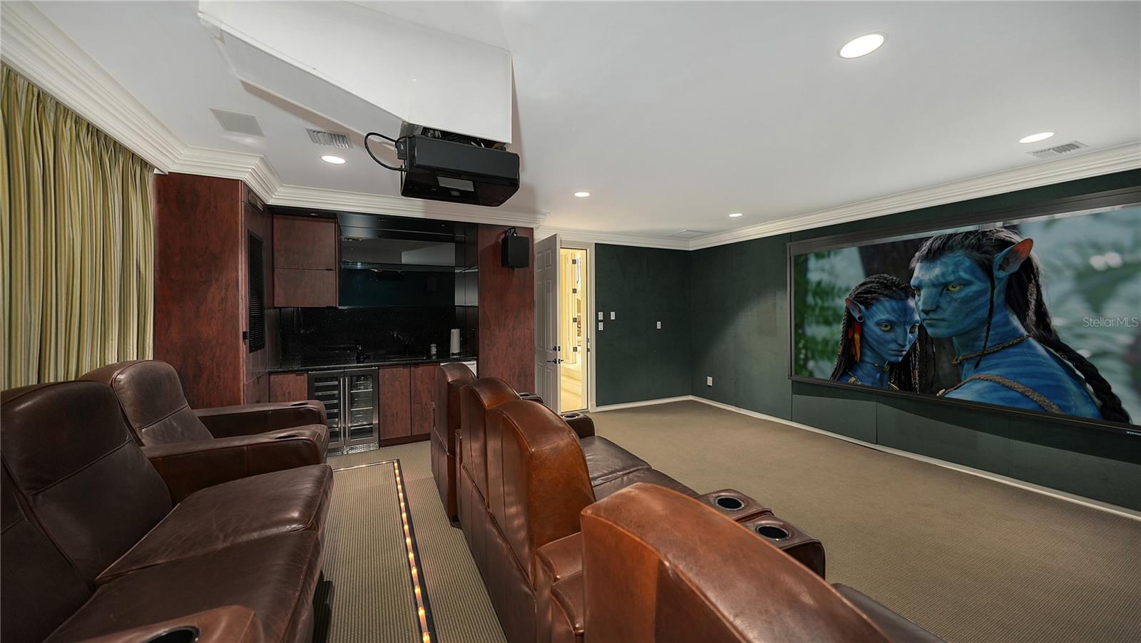 A4680843 Property Photo