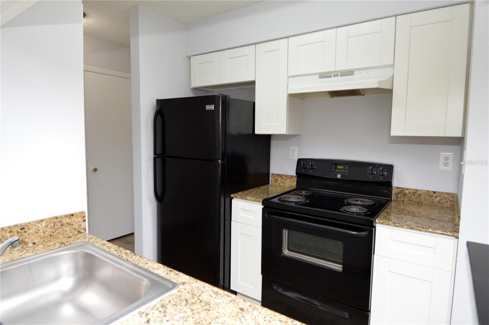 8722 MALLARD RESERVE DR #202, TAMPA, FL, 33614