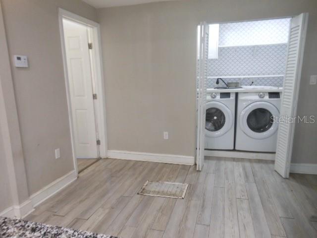 8421 N ORANGEVIEW AVE, TAMPA, FL, 33617