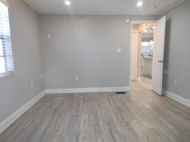 8421 N ORANGEVIEW AVE, TAMPA, FL, 33617