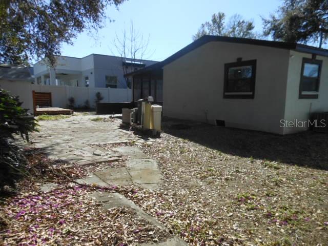 8421 N ORANGEVIEW AVE, TAMPA, FL, 33617