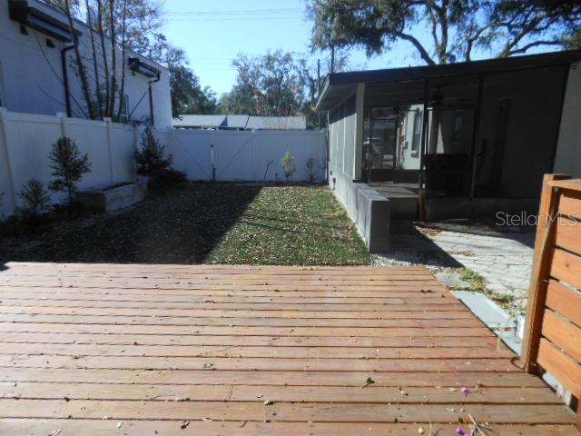 8421 N ORANGEVIEW AVE, TAMPA, FL, 33617