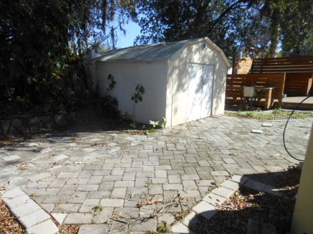 8421 N ORANGEVIEW AVE, TAMPA, FL, 33617