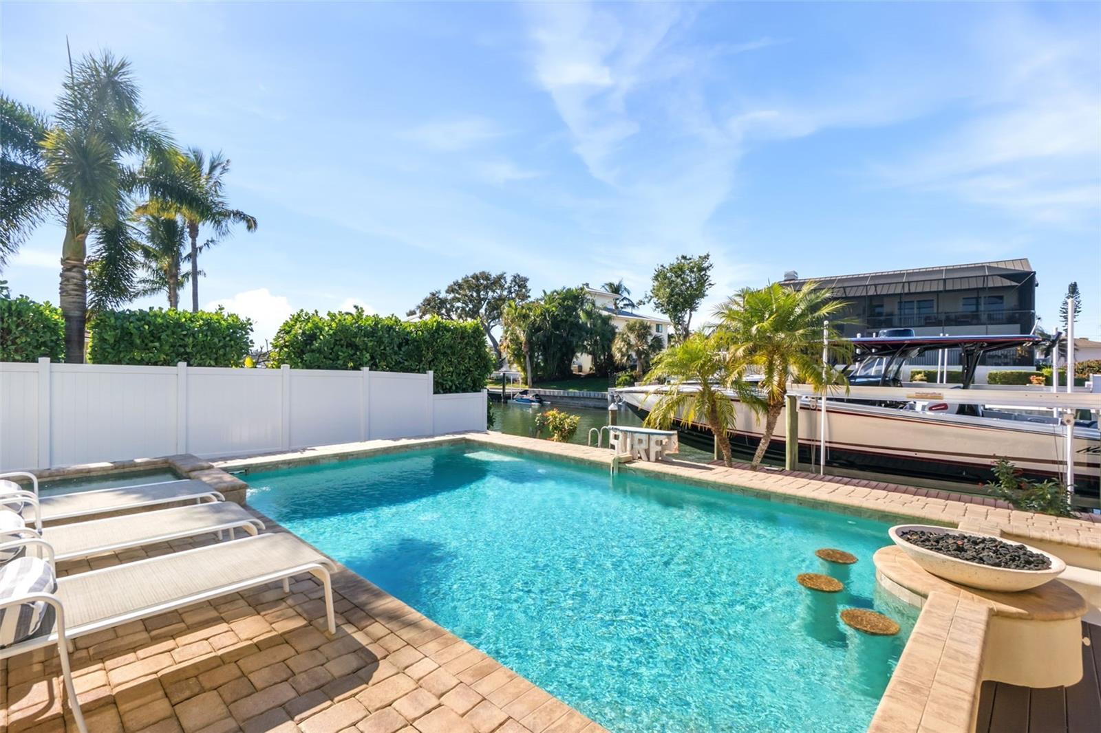 1725 BAYWOOD DR, SARASOTA, FL, 34231