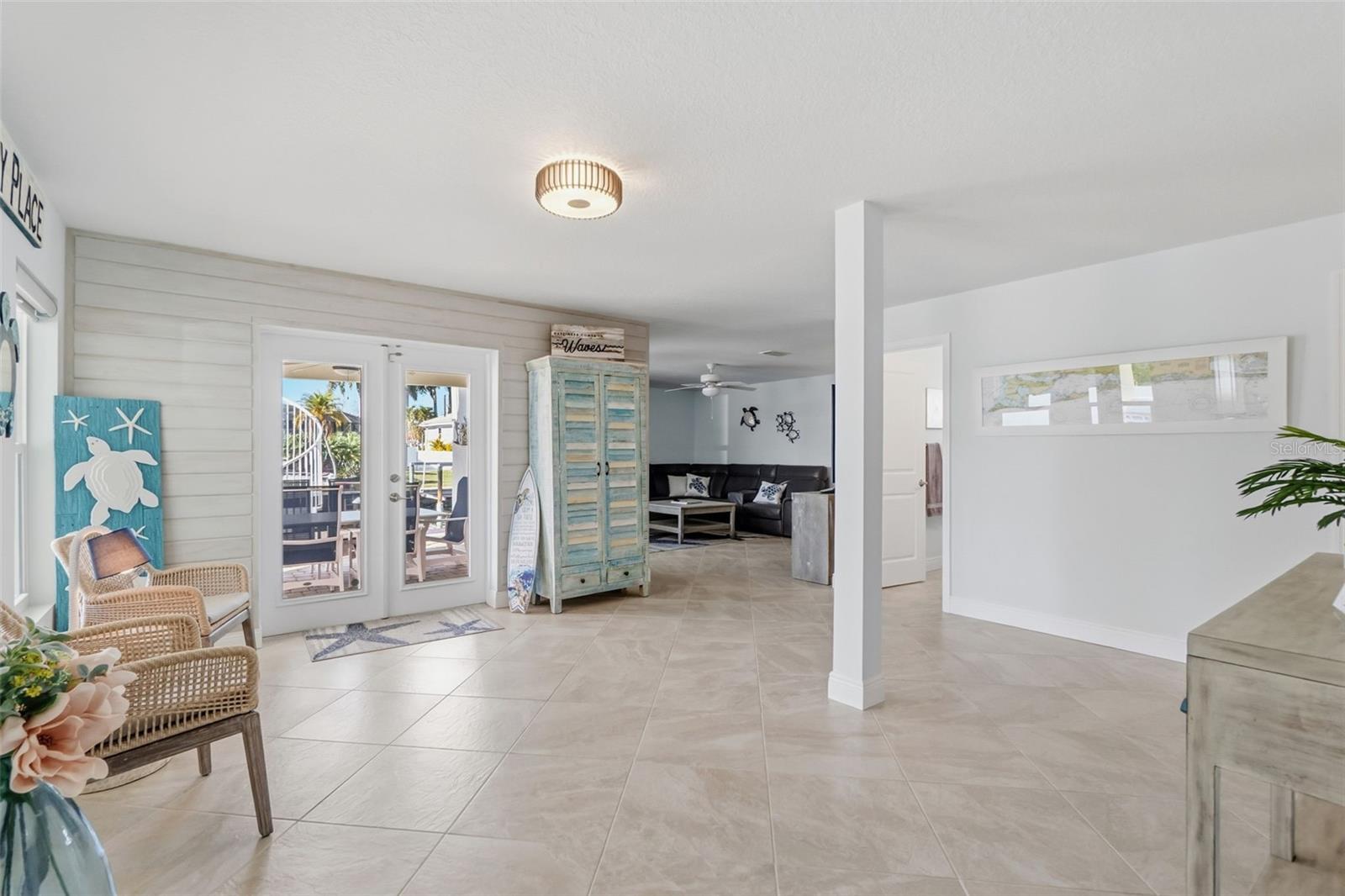 1725 BAYWOOD DR, SARASOTA, FL, 34231