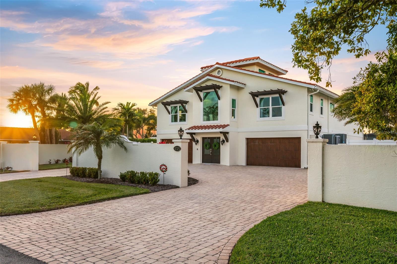 1725 BAYWOOD DR, SARASOTA, FL, 34231