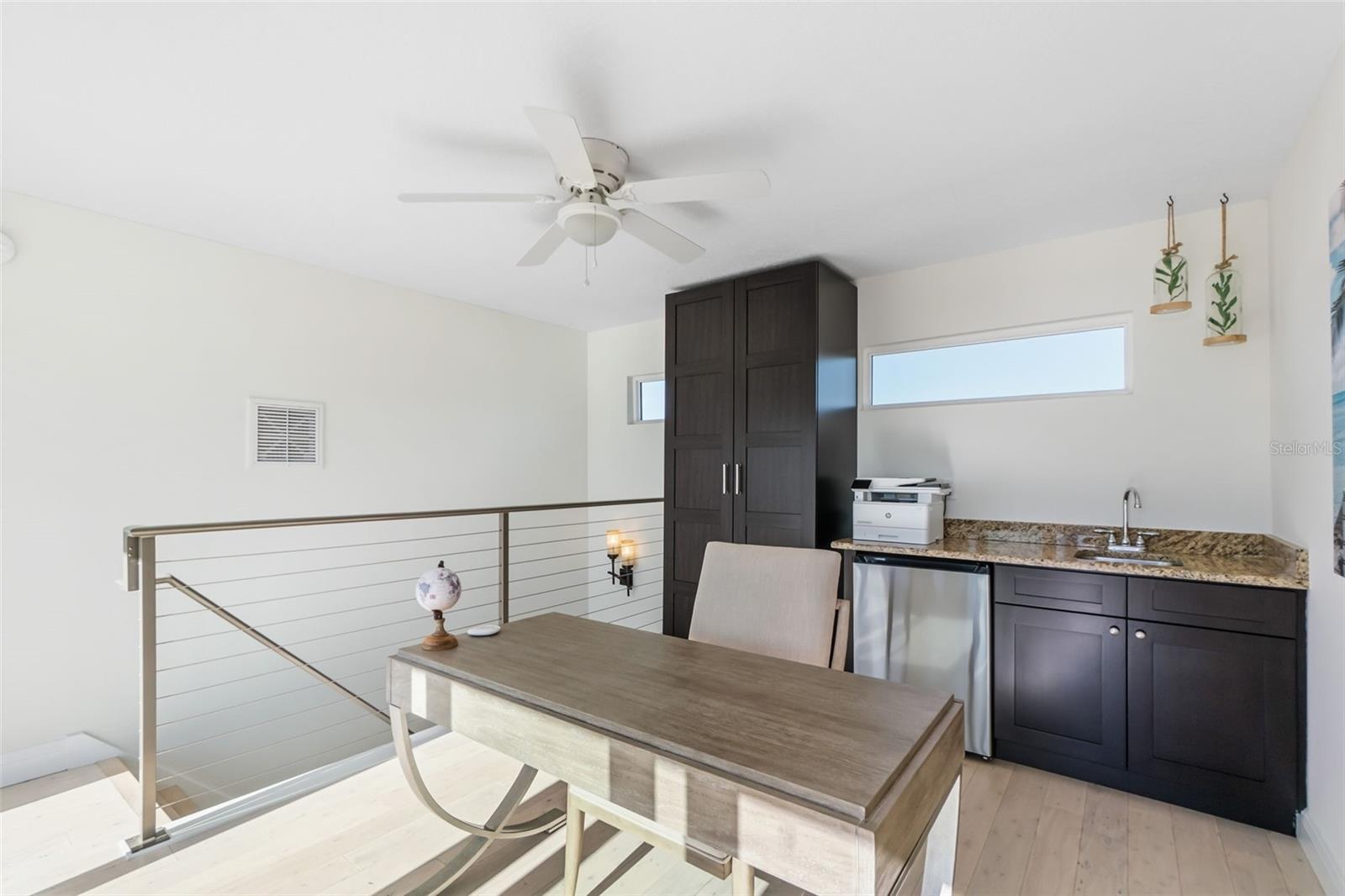 1725 BAYWOOD DR, SARASOTA, FL, 34231