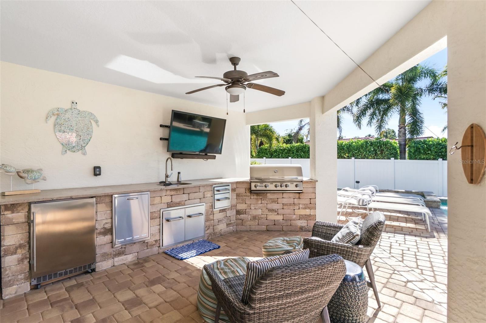 1725 BAYWOOD DR, SARASOTA, FL, 34231