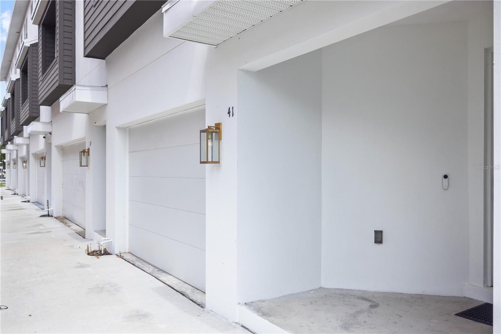 41 29TH ST N, ST PETERSBURG, FL, 33713