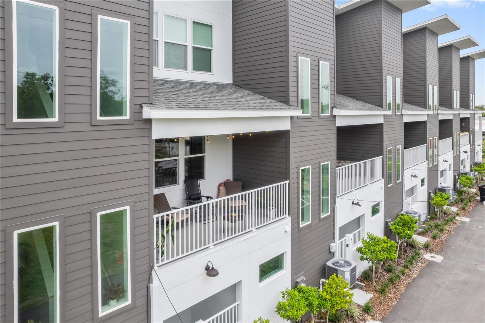 41 29TH ST N, ST PETERSBURG, FL, 33713