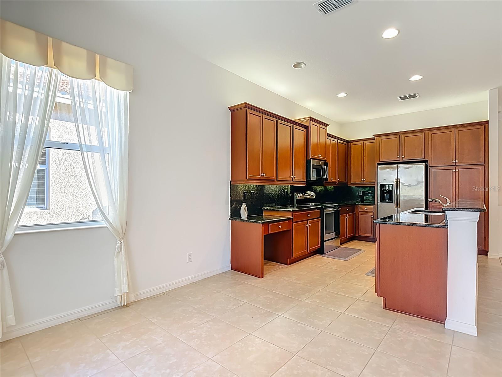 16121 CAPE CORAL DR, WIMAUMA, FL, 33598