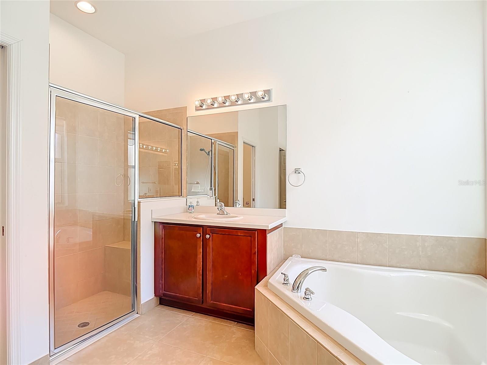 16121 CAPE CORAL DR, WIMAUMA, FL, 33598