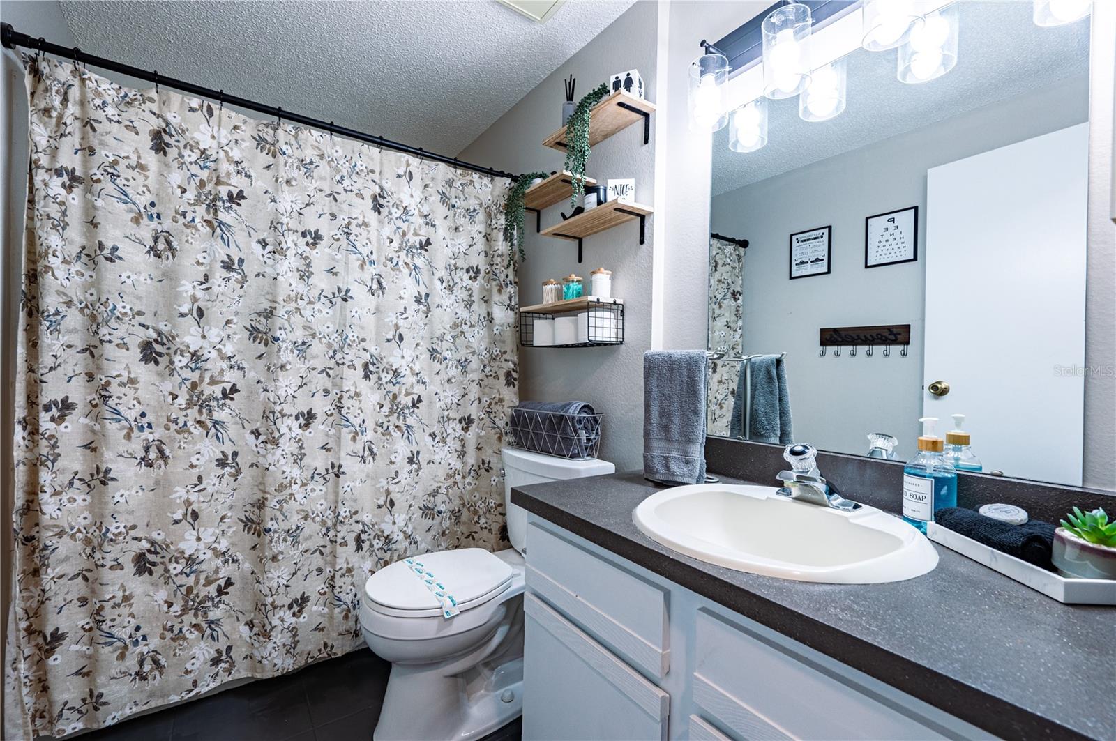 6504 39TH AVE W, BRADENTON, FL, 34209