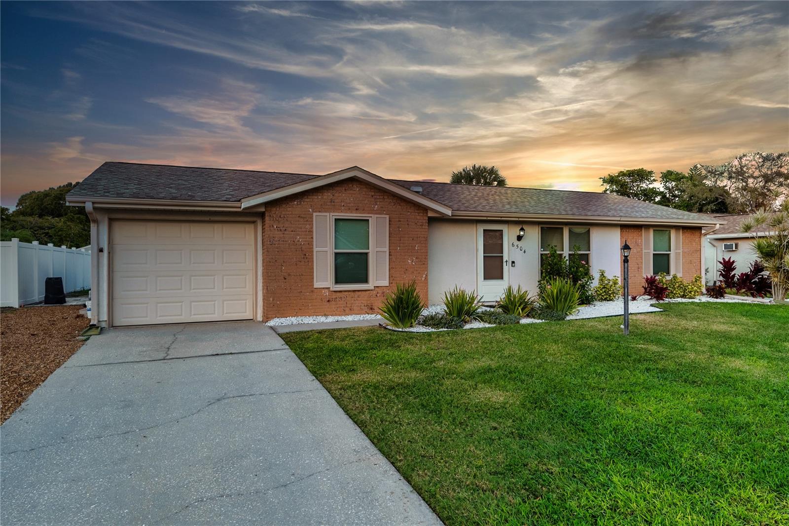 6504 39TH AVE W, BRADENTON, FL, 34209