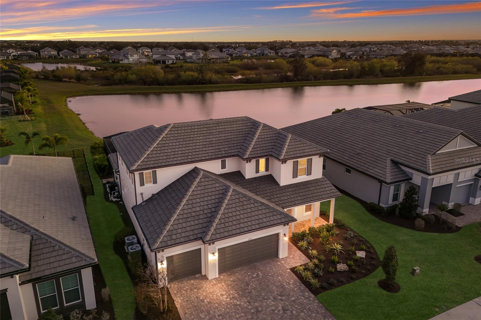 17615 SAVORY MIST CIR, BRADENTON, FL, 34211