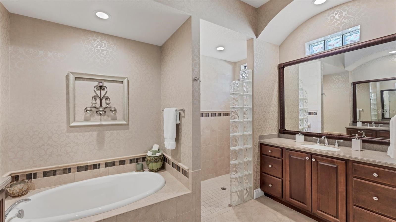 7833 VALDERRAMA WAY, LAKEWOOD RANCH, FL, 34202