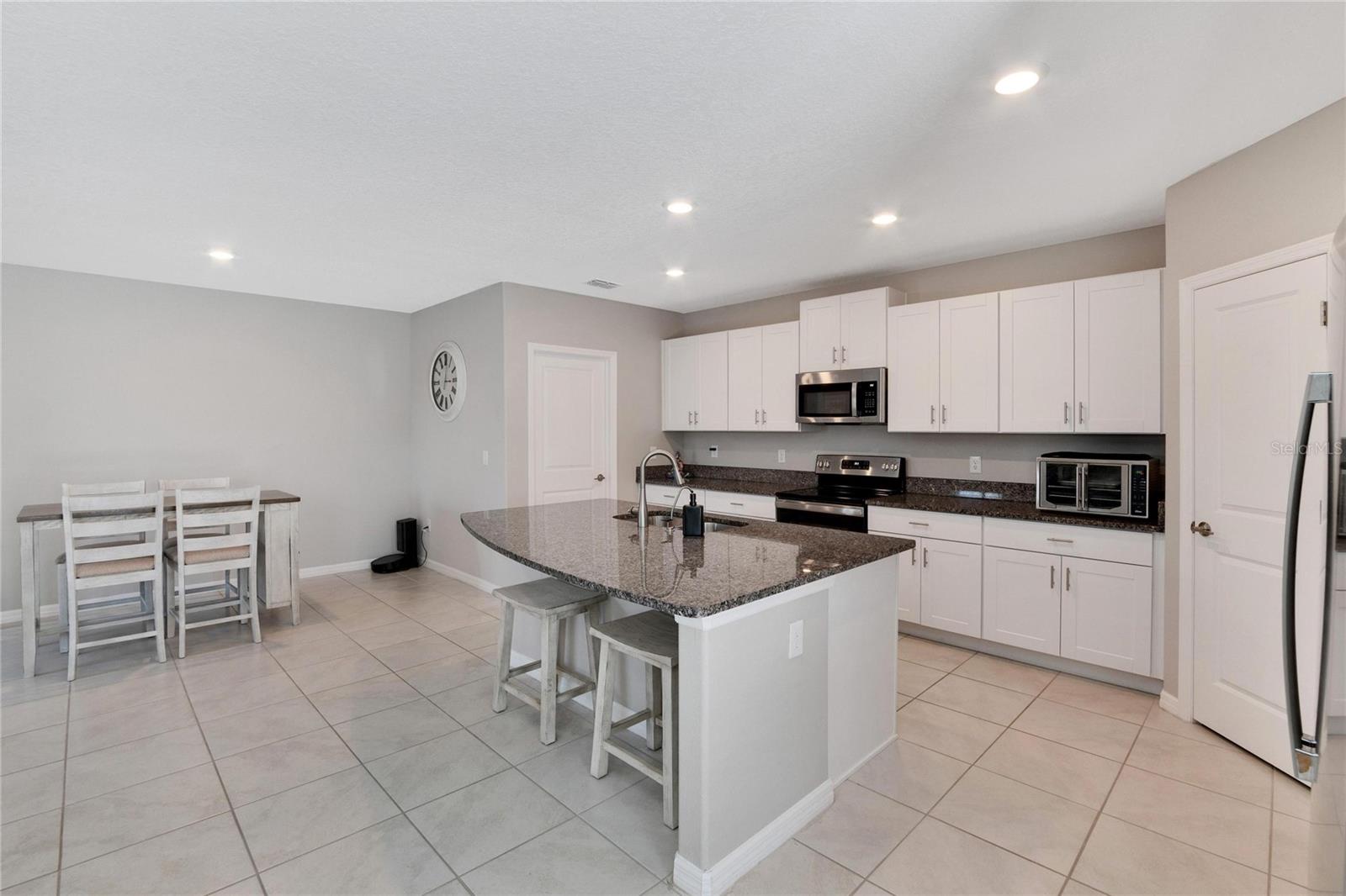 3107 OYSTER COVE ST, WIMAUMA, FL, 33598