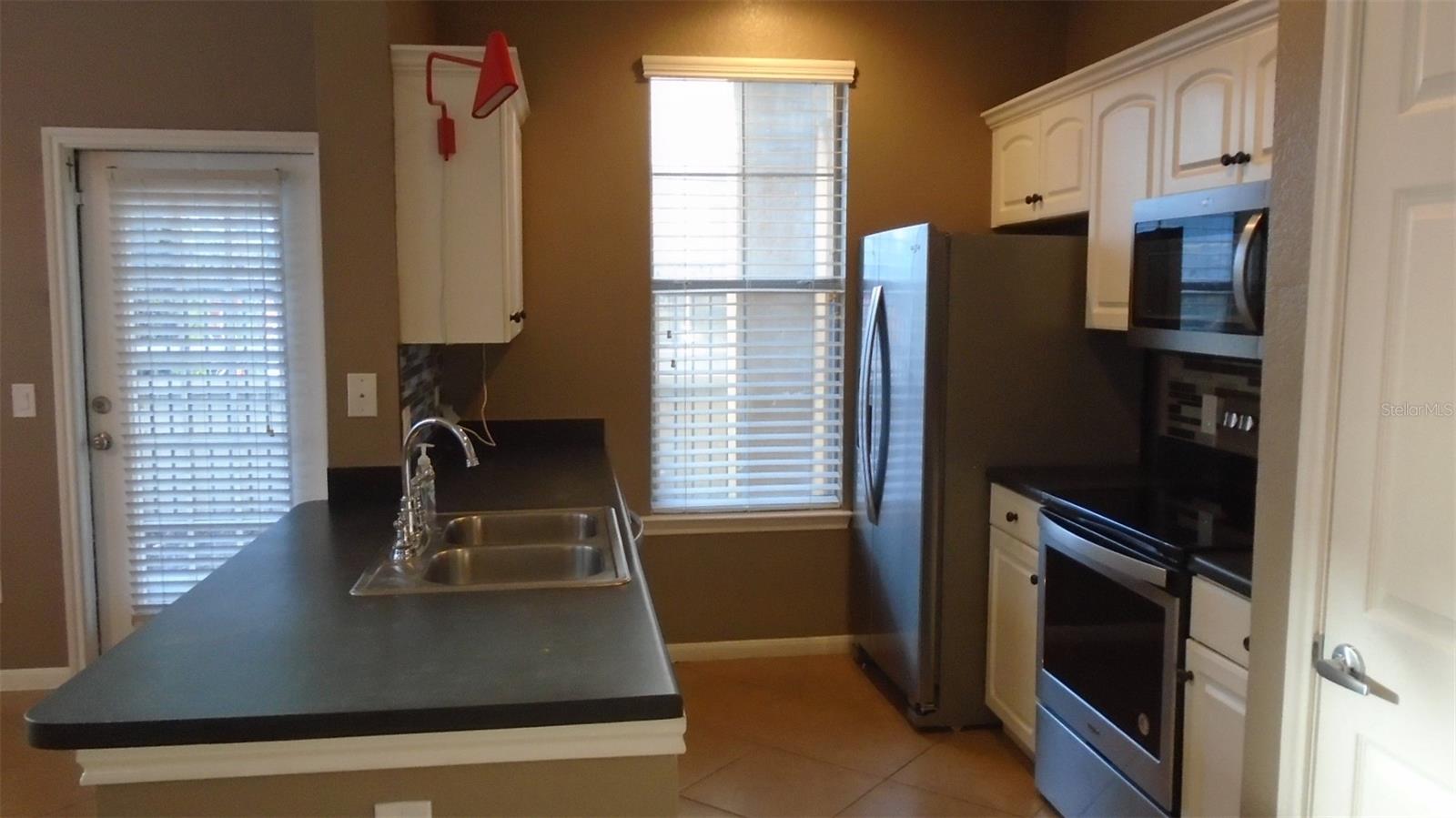 860 N ORANGE AVE #120, ORLANDO, FL, 32801