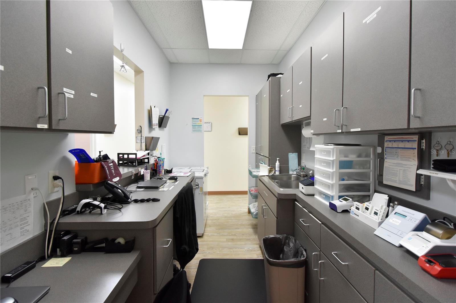 1812 HEALTH CARE DR, NEW PORT RICHEY, FL, 34655