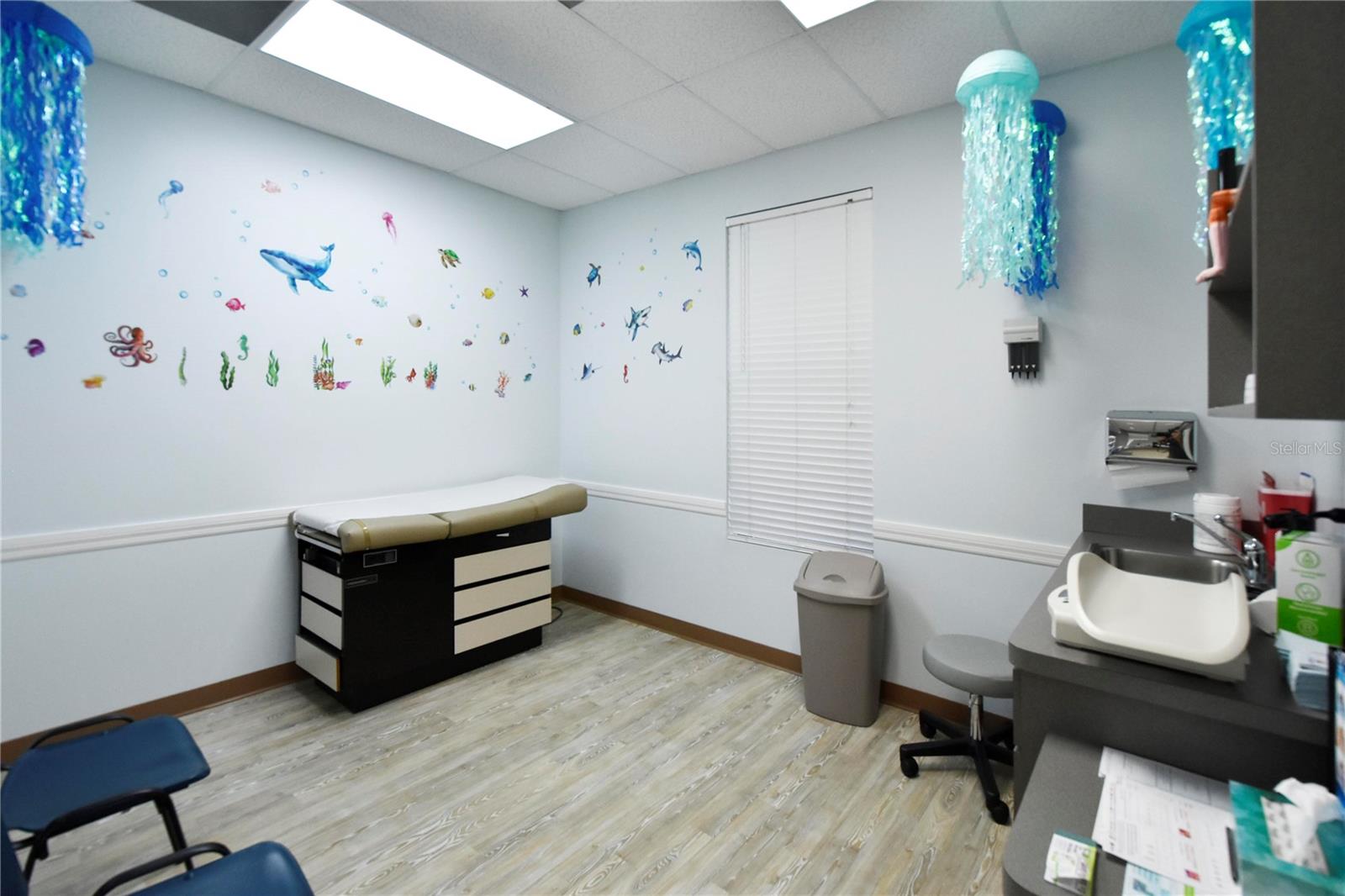 1812 HEALTH CARE DR, NEW PORT RICHEY, FL, 34655