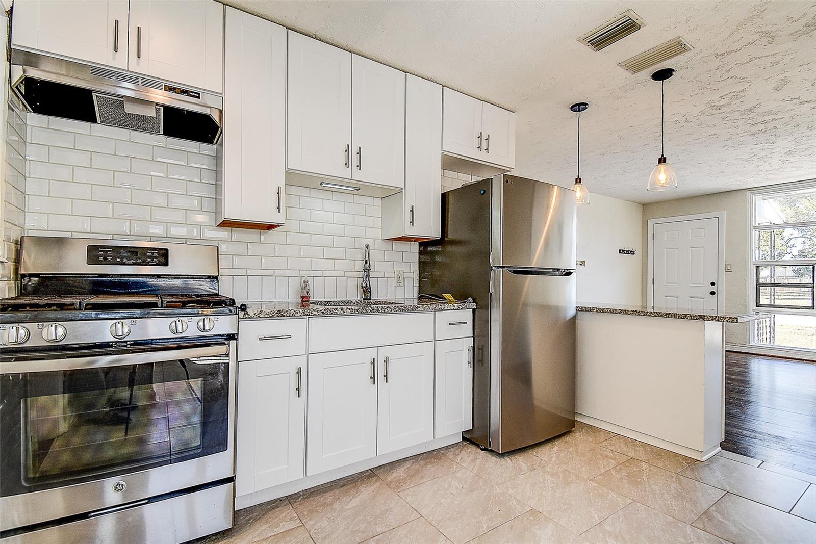 3446 39TH ST N, ST PETERSBURG, FL, 33713