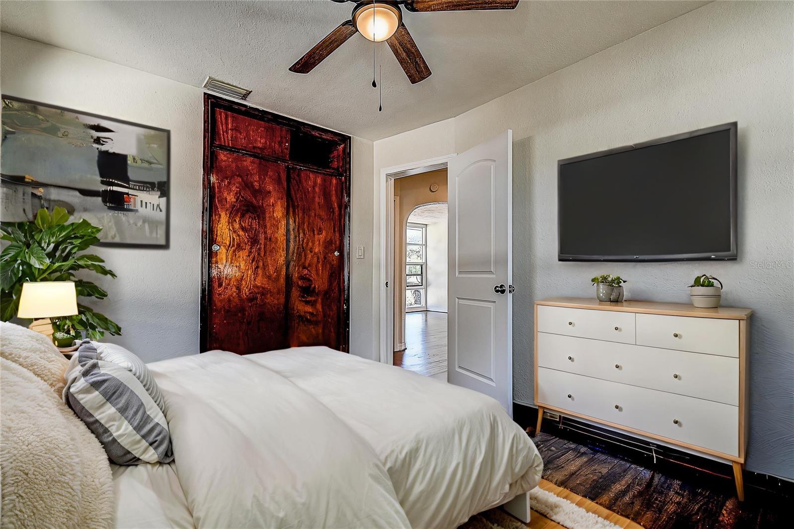 3446 39TH ST N, ST PETERSBURG, FL, 33713