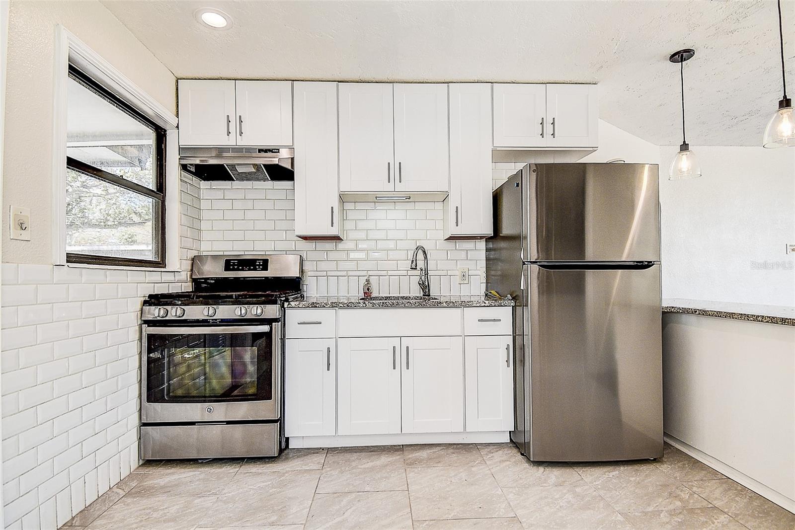 3446 39TH ST N, ST PETERSBURG, FL, 33713