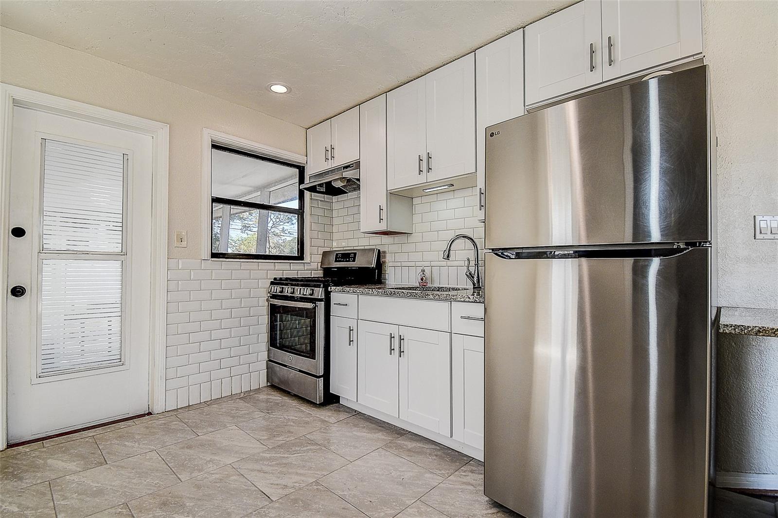 3446 39TH ST N, ST PETERSBURG, FL, 33713