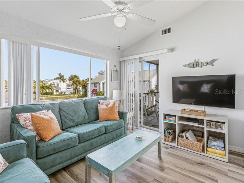 522 BEACH PARK LN #V220, CAPE CANAVERAL, FL, 32920