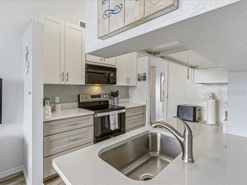 522 BEACH PARK LN #V220, CAPE CANAVERAL, FL, 32920