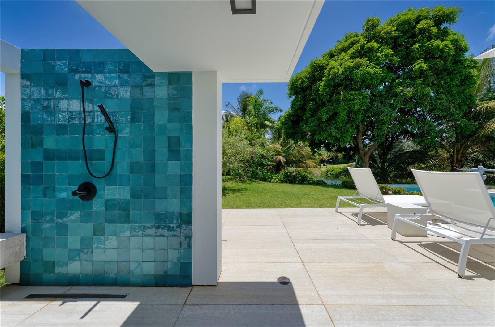 PR9118978 Property Photo