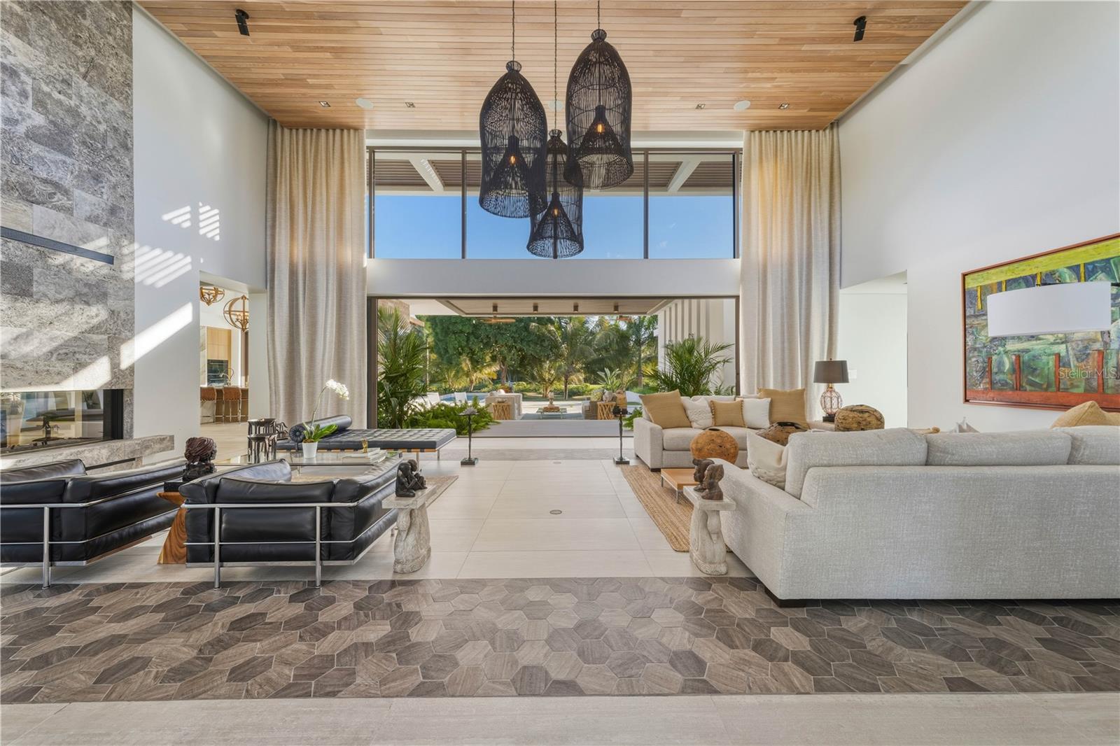 PR9118978 Property Photo