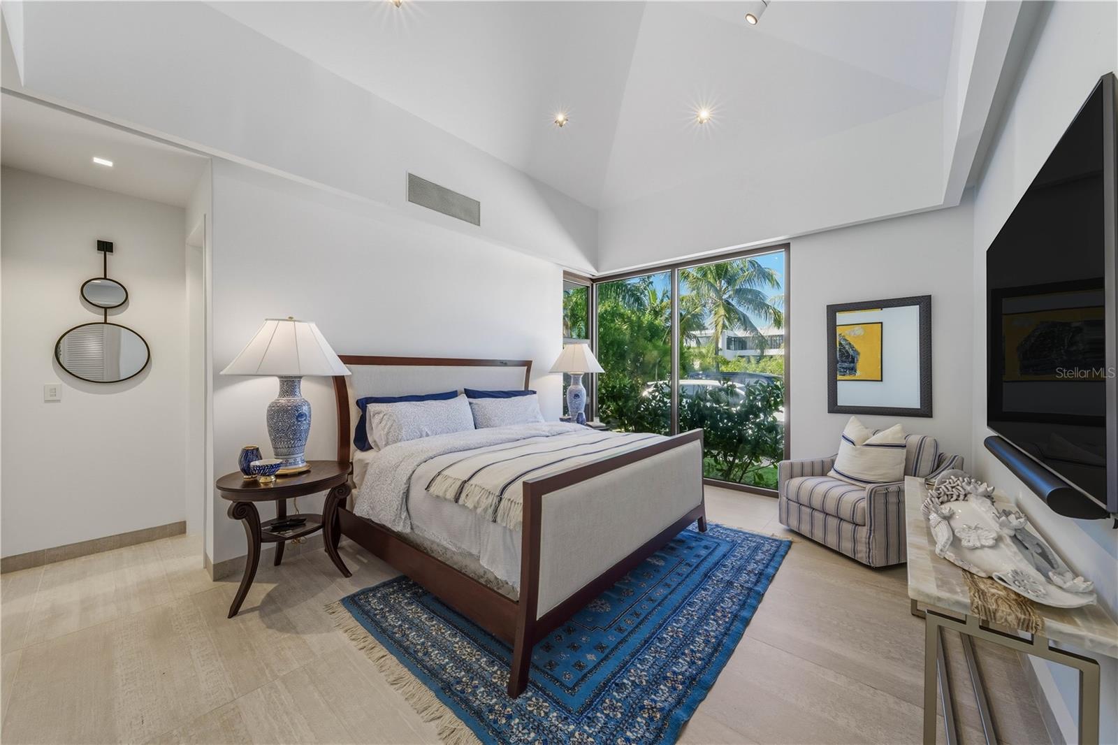 PR9118978 Property Photo