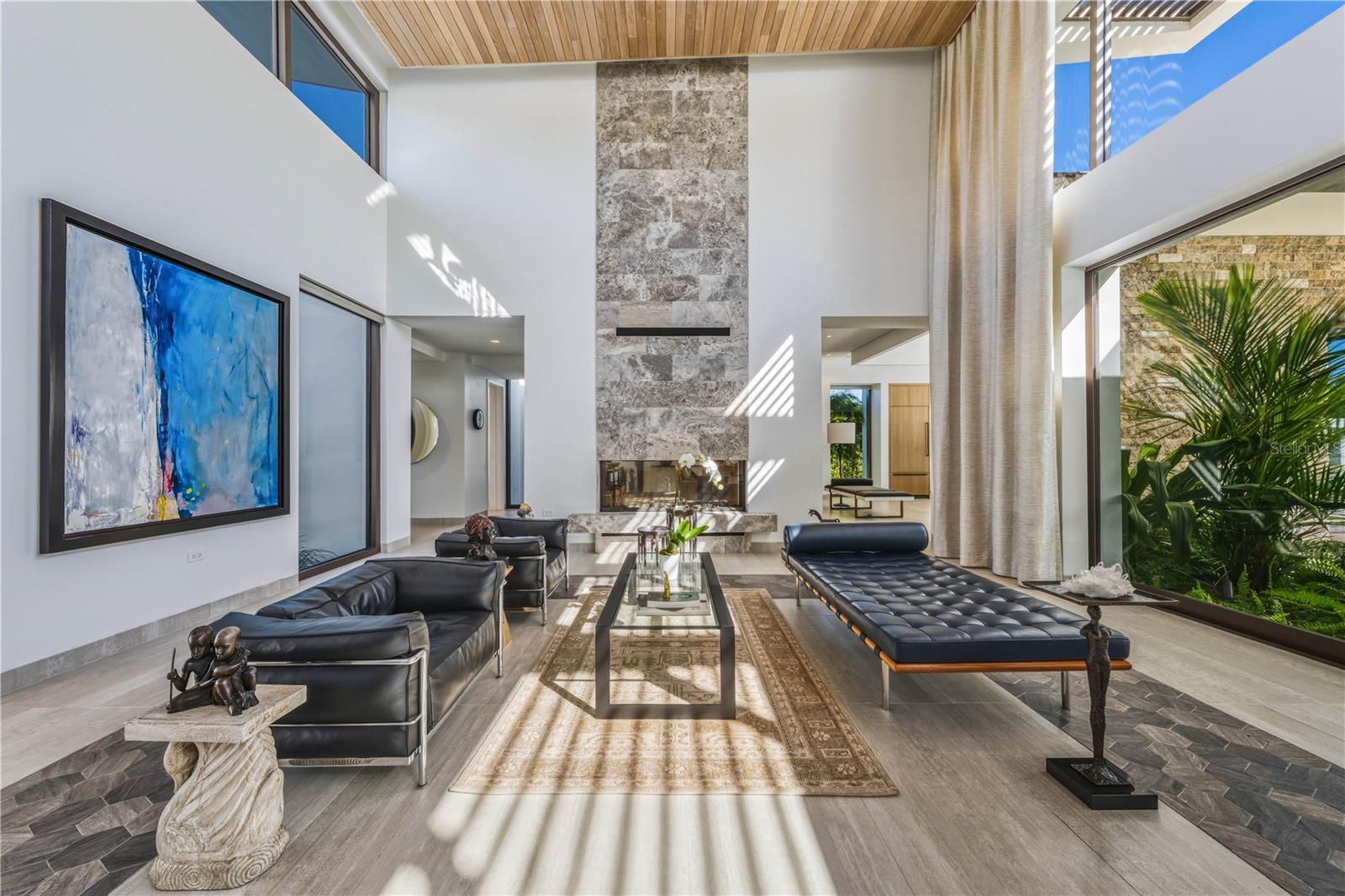 PR9118978 Property Photo