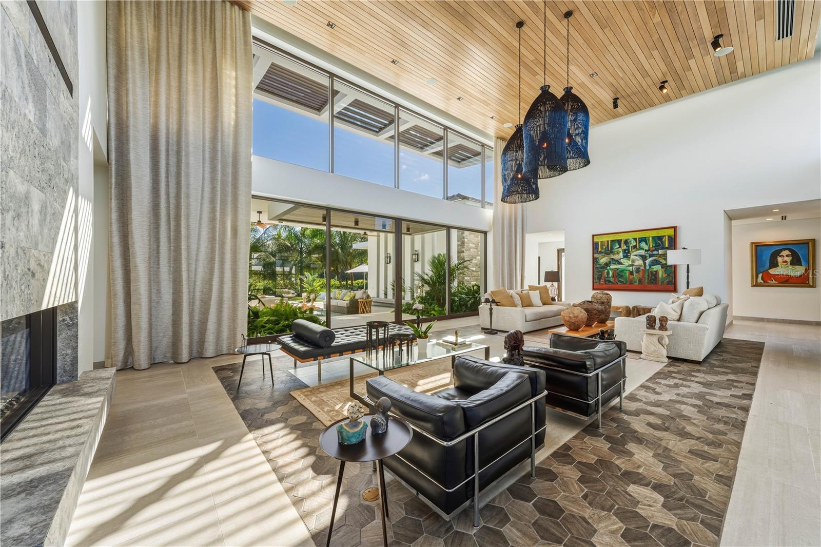 PR9118978 Property Photo