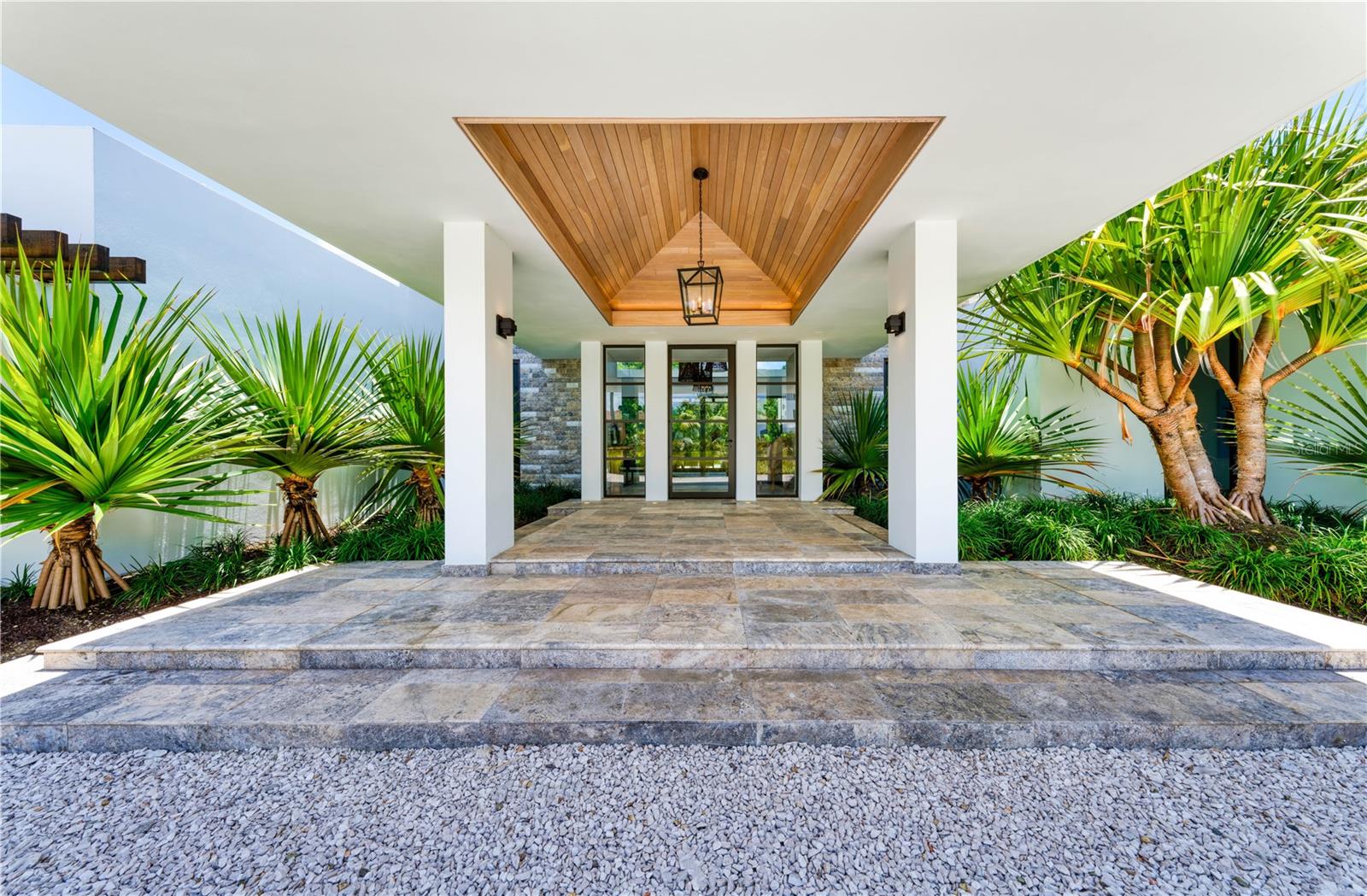 PR9118978 Property Photo