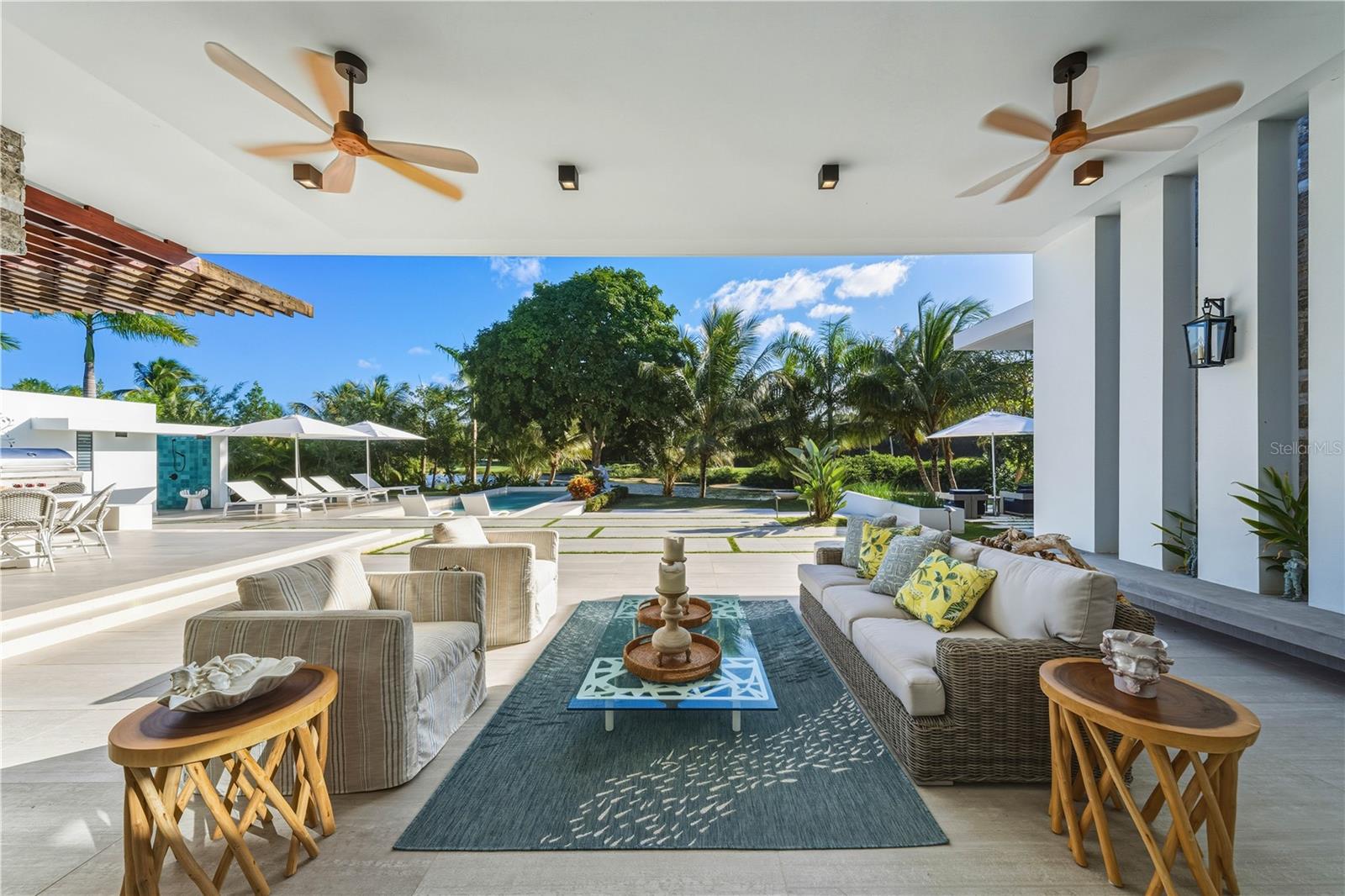 PR9118978 Property Photo