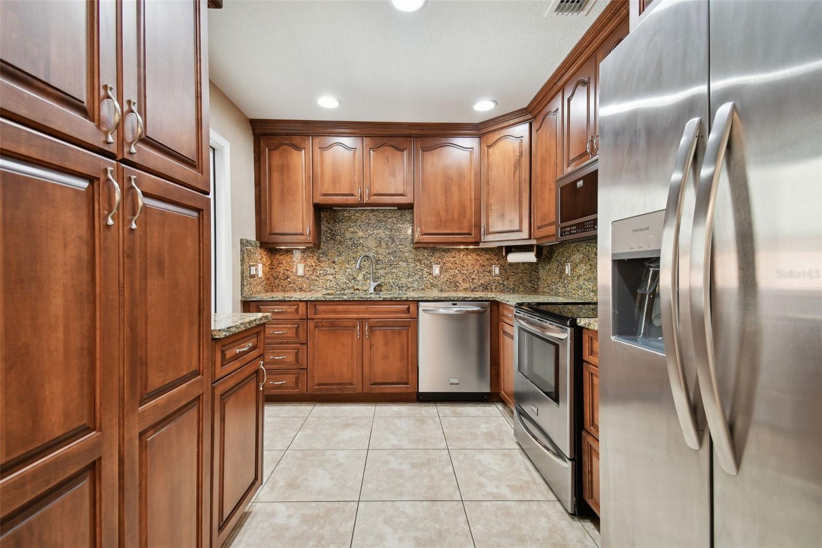 4002 W MULLEN AVE, TAMPA, FL, 33609