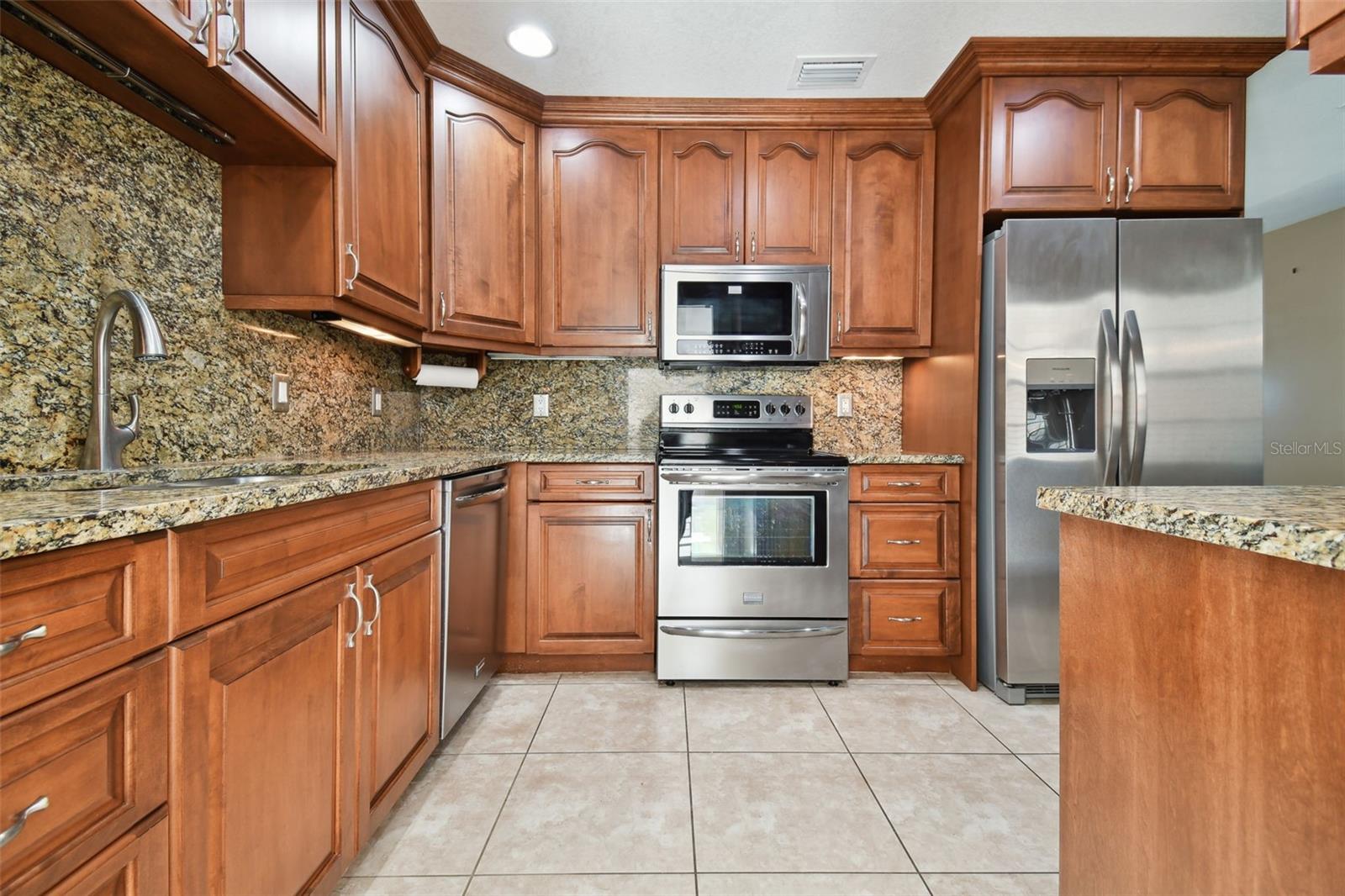 4002 W MULLEN AVE, TAMPA, FL, 33609