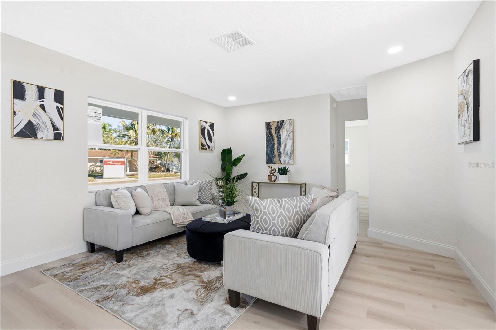 214 45TH AVE NE, ST PETERSBURG, FL, 33703