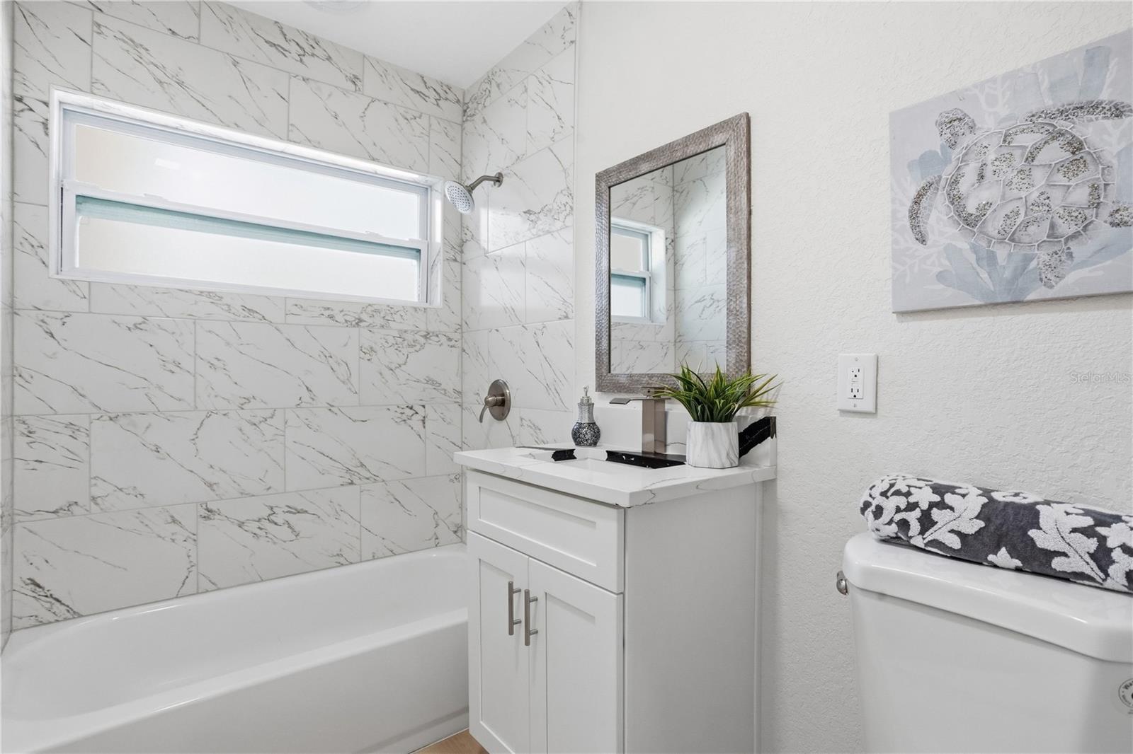 214 45TH AVE NE, ST PETERSBURG, FL, 33703