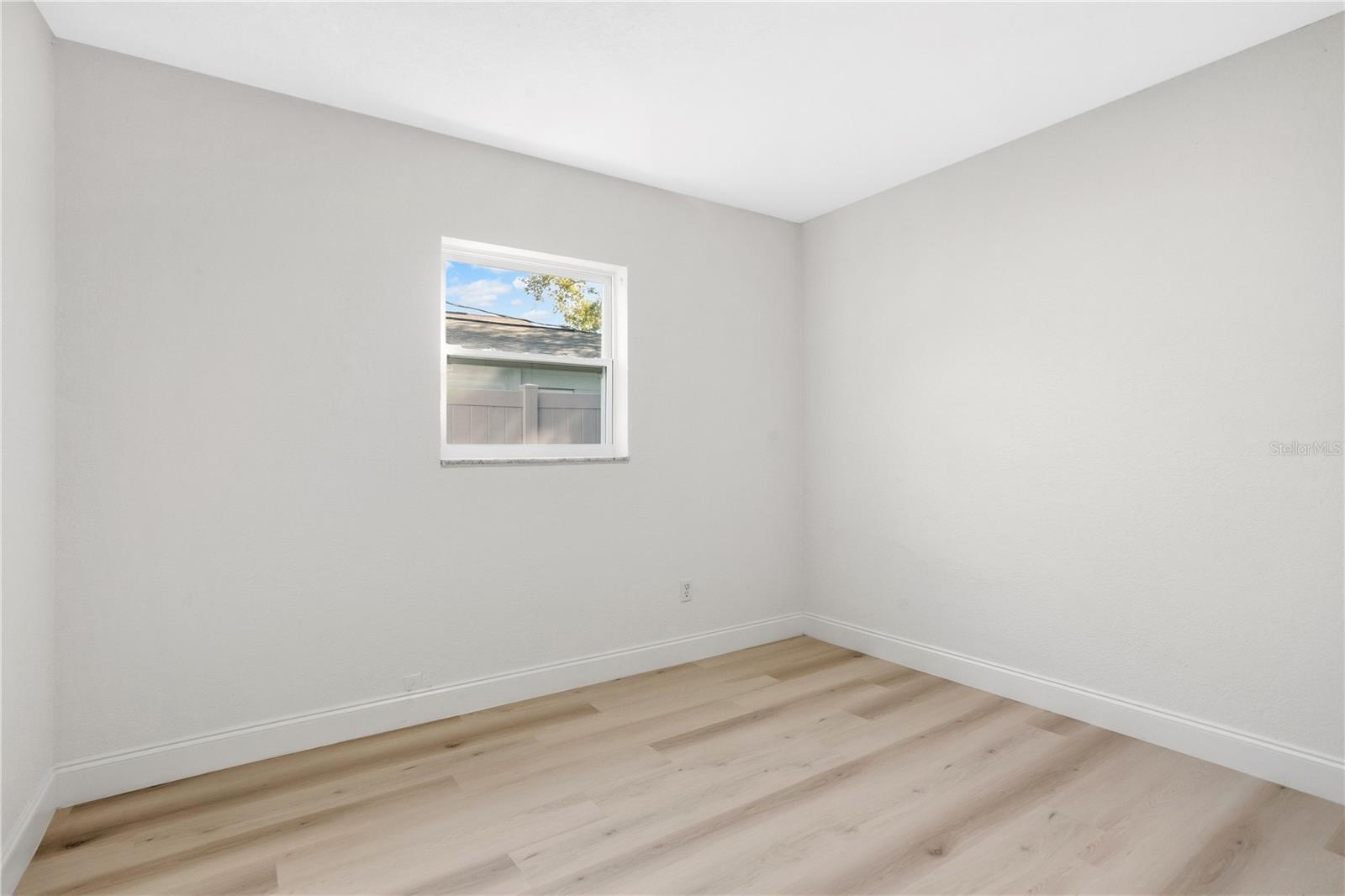 214 45TH AVE NE, ST PETERSBURG, FL, 33703