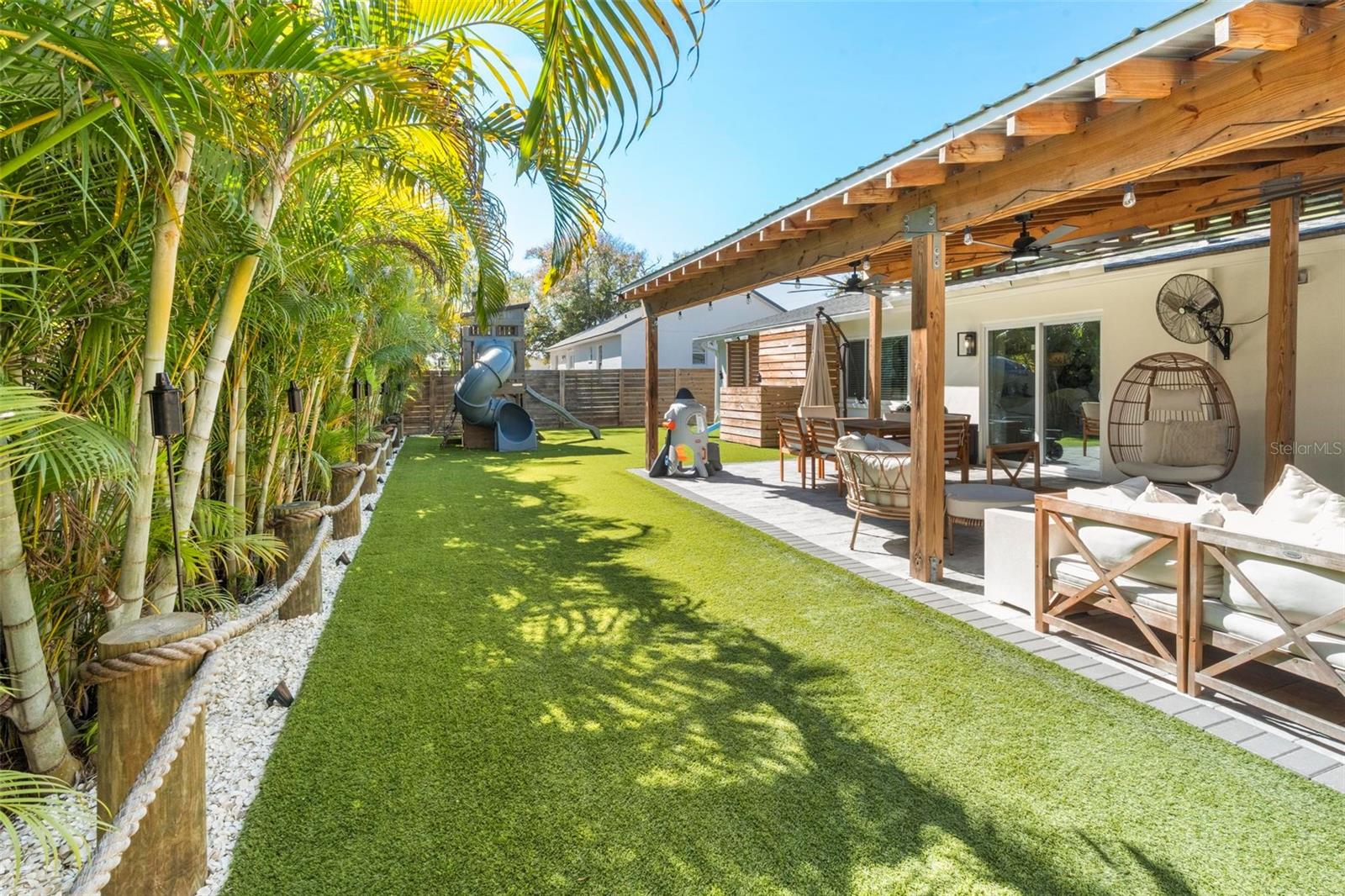 8412 LOPEZ DR, TAMPA, FL, 33615