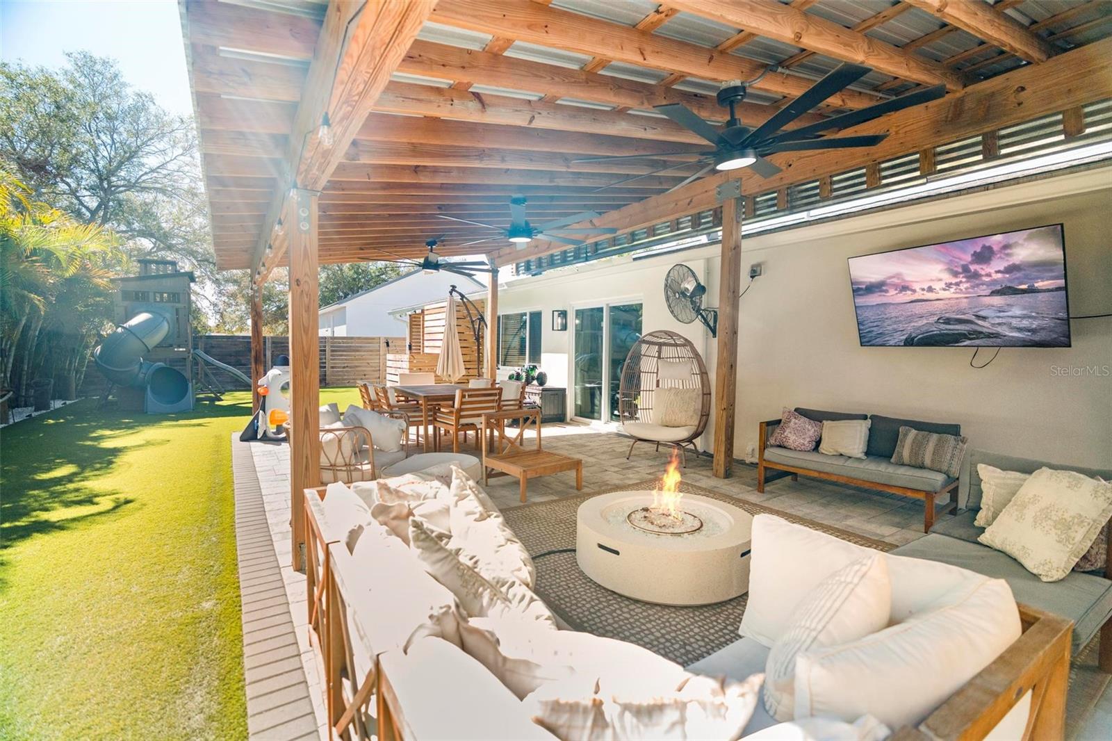 8412 LOPEZ DR, TAMPA, FL, 33615